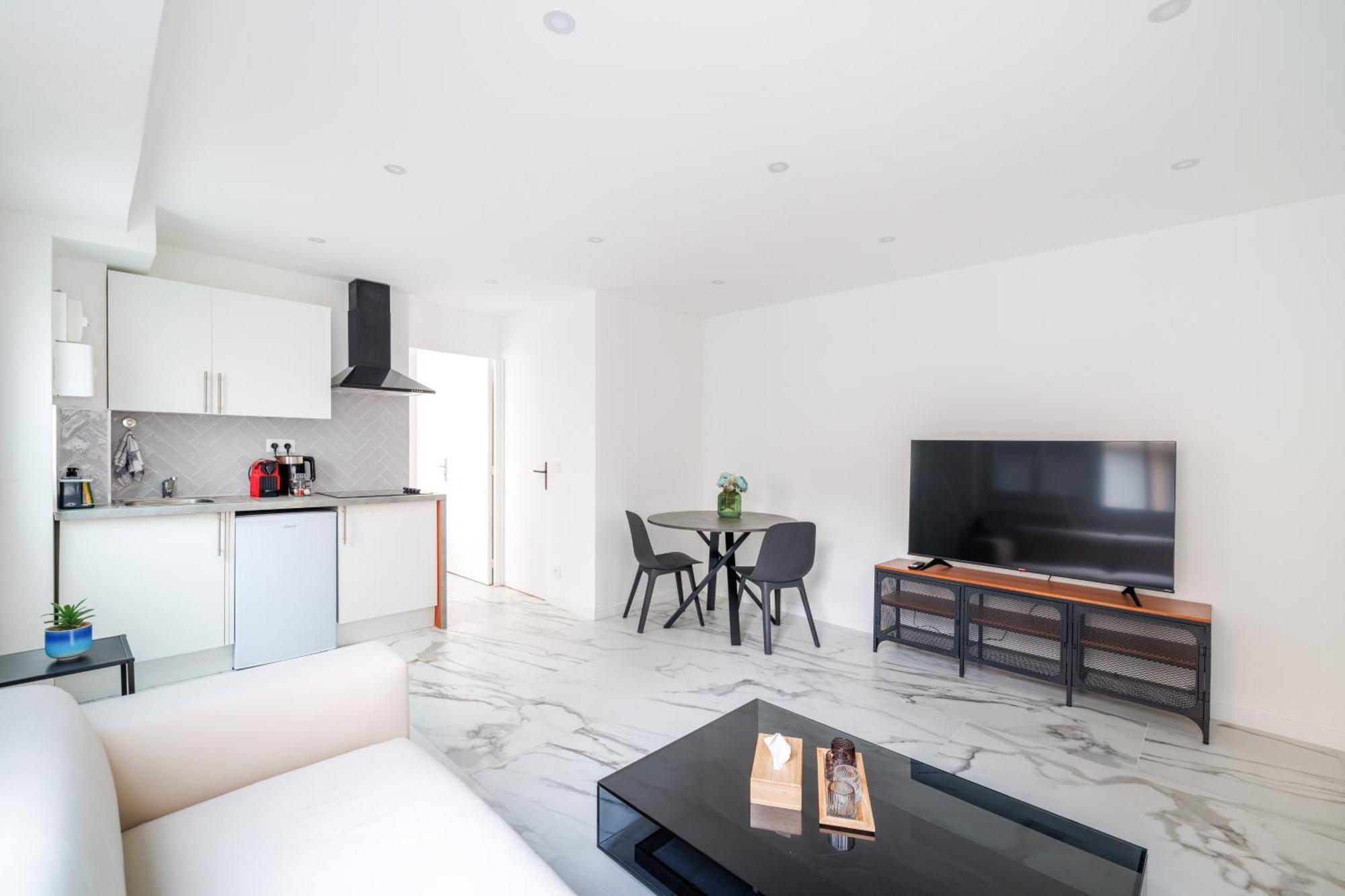 Asnières Spacious Flat For 4 People #1 מראה חיצוני תמונה