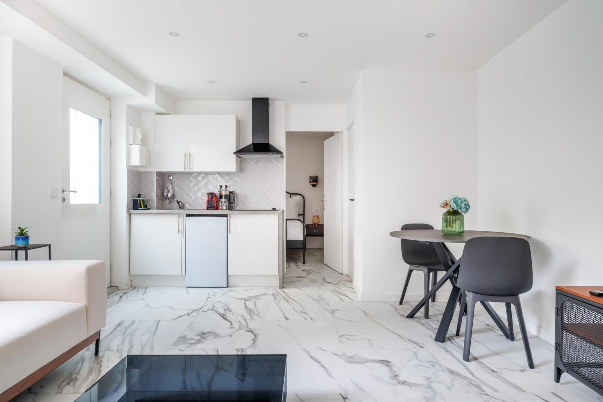 Asnières Spacious Flat For 4 People #1 מראה חיצוני תמונה